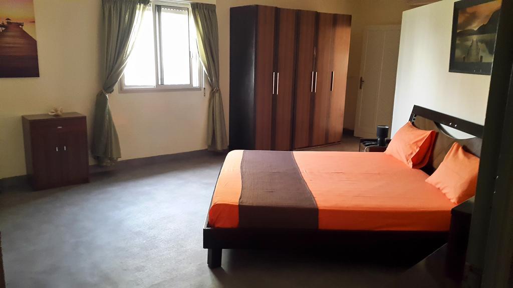 Maison D'Hotes Opanoramic Dakar Ruang foto