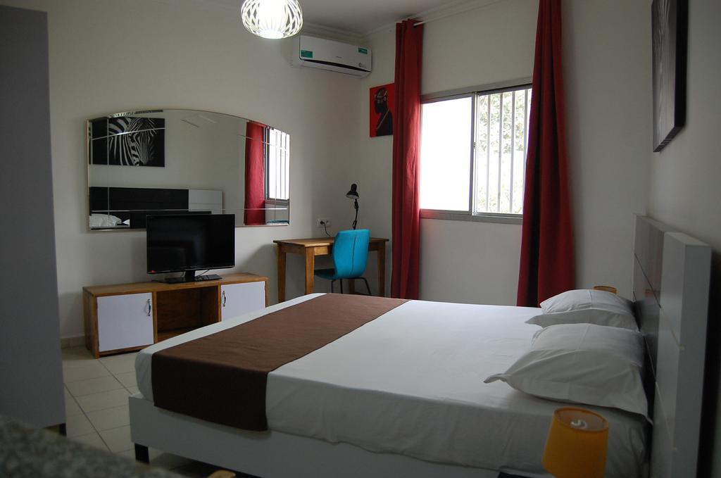 Maison D'Hotes Opanoramic Dakar Bagian luar foto